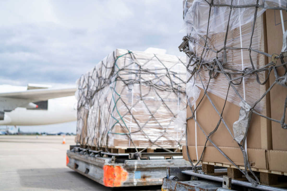 Mercury Business Services provides domestic and international air freight services